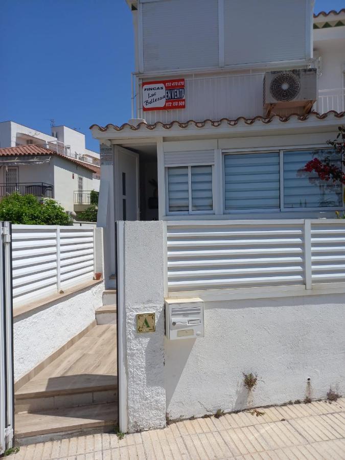 Monleon Villa A 10 Minutos De La Playa 2 Parking Gratuito Roses Luaran gambar